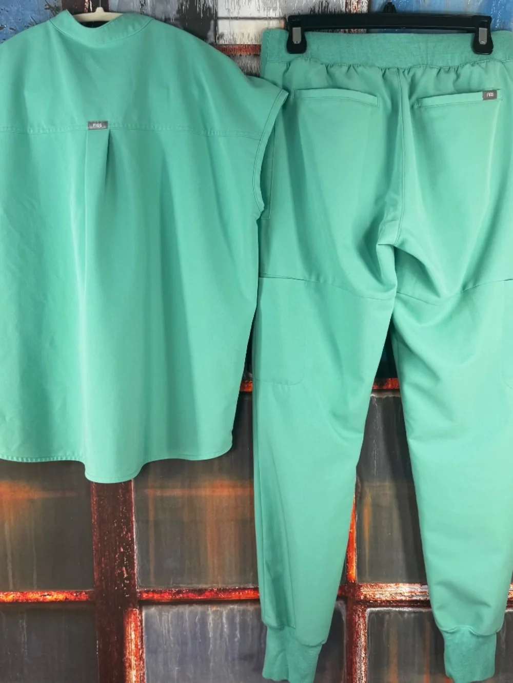 FIGS Surgical Green Scrub Set Rafaela™ Oversized Top + Nepal™ Tall Slim Jogger